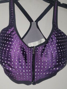 Victoria's Secret 34DD Knockout sports bra